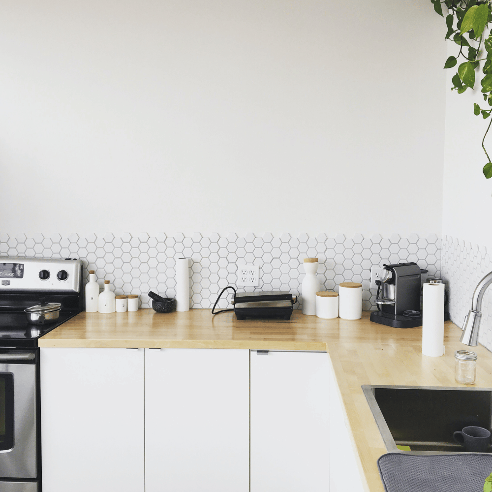 This countertop needs a bear cookie jar!