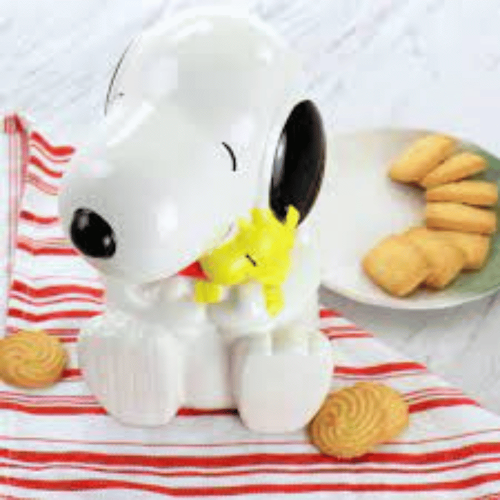 Peanuts Classic Snoopy Cookie Jar!