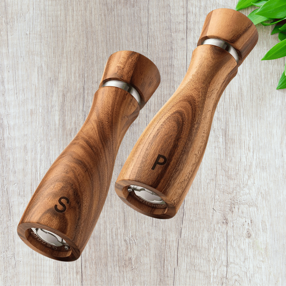 Wooden Salt & Pepper Grinder Set!